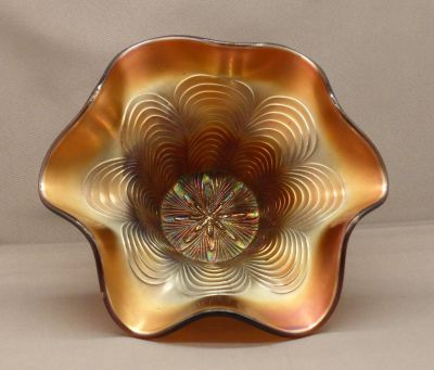 Fenton Peacock Tail hat vase
Top. Amethyst
Keywords: american;vase;sold;carnival