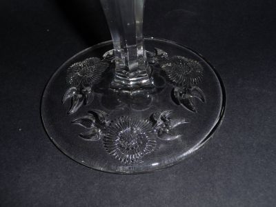 Westmoreland Floral Colonial rolled edge tall sweetmeat
EAPG, 1911-1917
Keywords: sold;table;american;dessert