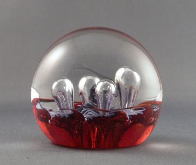 Four bubbles with grey twist
Unknown
