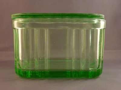 Refrigerator box, small square
Side
Keywords: kitchenware;uranium