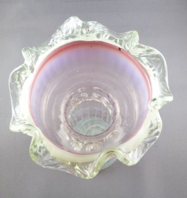 Pink opalescent hyacinth vase
Optic ribbing with uranium frills
Keywords: blown;hyacinth