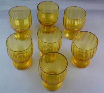 Amber uranium, golden, shot glass
Keywords: blown;barware