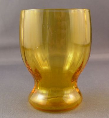Amber uranium, golden, shot glass
Keywords: blown;barware