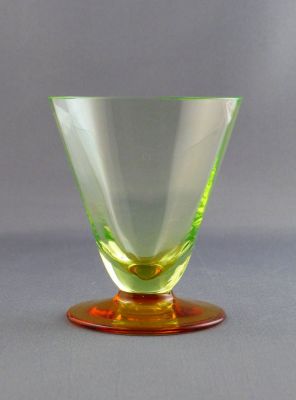 Uranium and amber cocktail glass
Optic ribbed. Ground rim. Unknown
Keywords: barware;blown