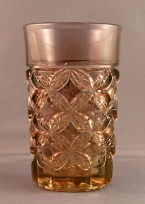 Greener amethyst uranium glass tumbler
Greener & Co. RD 196641,  registered 10 August 1892
Keywords: british;pressed;barware