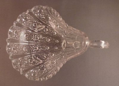 Greener & Co. sweetmeat dish
Marked with lion with five-point star 1876-1885
Keywords: table;pressed;sold;dessert