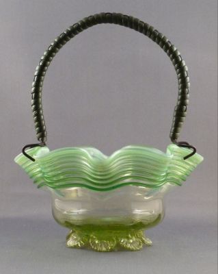 Threaded preserve dish with handle
Split-cane-wrapped original handle. Likely English
Keywords: blown;table;british