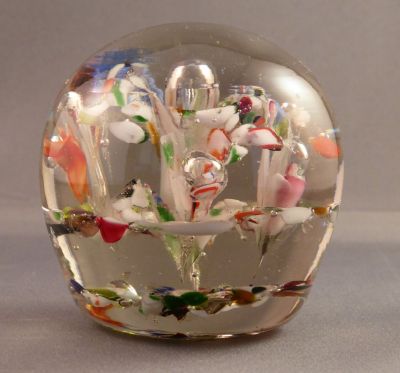 Czech? harlequin/fountain paperweight
Three layers
Keywords: paperweight;czech