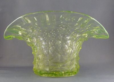 Hat vase
Unknown. Side
Keywords: pressed;vase