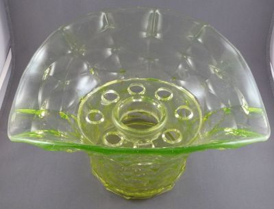 Hat vase
Top
Keywords: pressed;vase