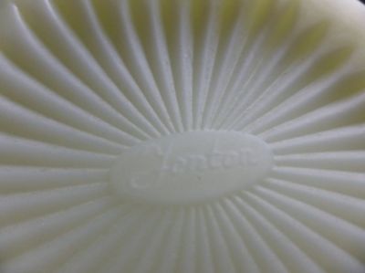 Fenton Heavy Grape dessert bowl
Marked with Fenton in oval on base.
Keywords: american;pressed;table;mark;sold