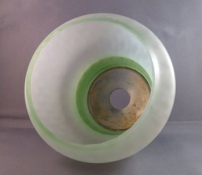 Diamond optic lamp shade
Internally sprayed. Ground base rim
Keywords: sold;light;enamelgilt