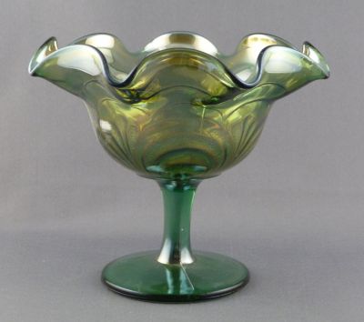 Imperial Embossed Scroll
Medium  compote. Uranium
Keywords: american;uranium;table;dessert;carnival;sold