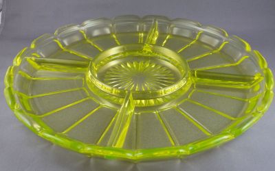 Indiana Glass Co. 232 relish
10 in
Keywords: pressed;table;american