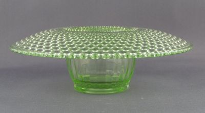 Jobling mushroom posy bowl
2595. 6-in
Keywords: british;sold;table;uranium