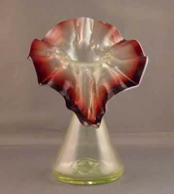 Kralik Jack in the Pulpit vase
Reground top, point missing
Keywords: blown;czech;vase