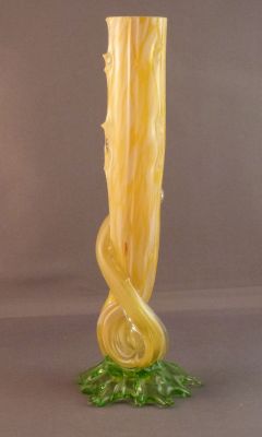 Welz? looped thorn vase
Front
Keywords: blown;czech;vase