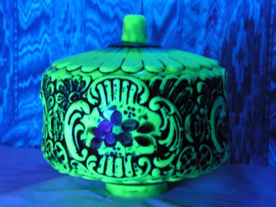 Custard glass oil lamp font
Under UV
Keywords: sold;enamelgilt;oillamp;light;uranium