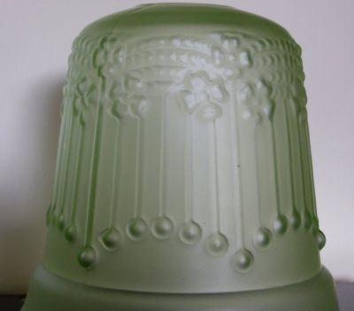 Lampshade blow-moulded uranium glass
Detail
Keywords: blown;light