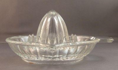 Lemon squeezer
Sherdley?
Keywords: sold;kitchenware