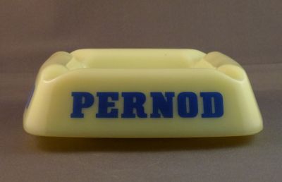 Pernod custard uranium ashtray C
Unmarked but perhaps Opalex (same shape). Custard glass
Keywords: ash;barware;enamelgilt;pressed