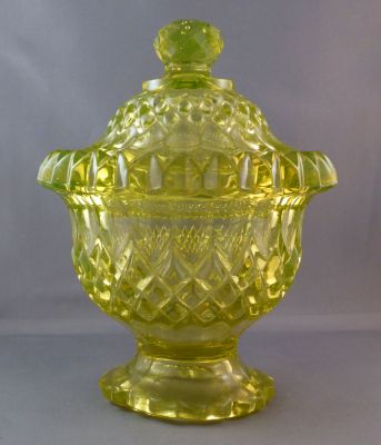Lidded sugar bowl
Large
Keywords: british;pressed;table
