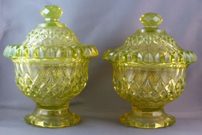 Lidded sugar bowl
Size variations
Keywords: british;pressed;table
