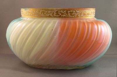 Loetz Rainbow oval jardinière
Pink, blue and yellow (uranium) stripes. Large
Keywords: blown;vase;czech