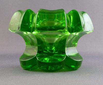 Edward Moore? glass salt B
Master salt. Unknown
Keywords: pressed;table;engraved