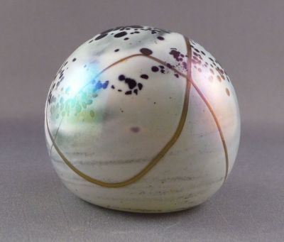 Mtarfa strapped and iridescent paperweight
Marked
Keywords: maltese;sale