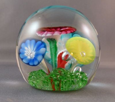 Murano millefiori icepick flowers B
Keywords: murano;sold;paperweight