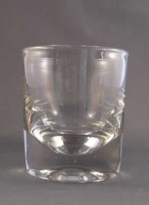 1840s tumbler
Dated from similar German tumblers seen. Heavy with thick glass
Keywords: barware