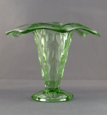 Czech chevroned vase
Turned down top
Keywords: czech;pressed;vase