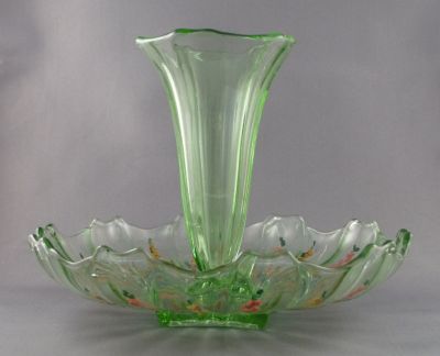 Cold painted centrepiece
Czech?
Keywords: czech;pressed;enamelgilt;vase;centrepiece