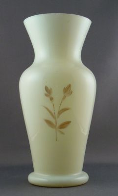 Bohemian enamelled vase, pale yellow A
Back. Medium
Keywords: czech;blown;enamelgilt;vase