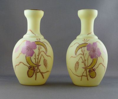 Bohemian enamelled vase, pale yellow satin
True pair. Small
Keywords: czech;blown;enamelgilt;vase