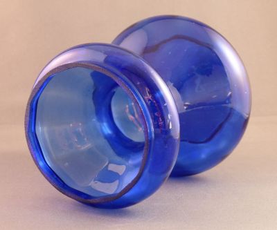 Light cobalt blue optic rib hyacinth vase
Ground rim
Keywords: vase;hyacinth