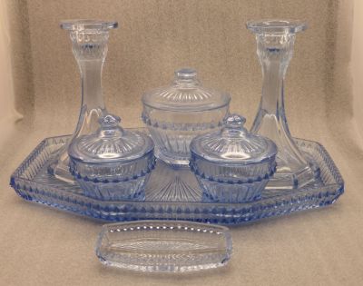 Bagley Pendant dressing table set
Full set. 742 Produced 1928-1975. c1940s
Keywords: bathbed;british;pressed;sold