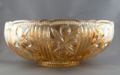 Walther? petals and prisms fruit bowl
10-in. Cogged base rim. Fits on sugar bowl. Marigold
Keywords: table;centrepiece;sold;german;dessert;carnival