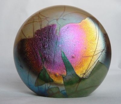 Phoenician iridescent disc paperweight
Signed and labelled flattened disc
Keywords: maltese;sale