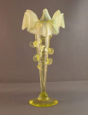Jack in the pulpit vase with pinched trail
British
Keywords: blown;british;vase