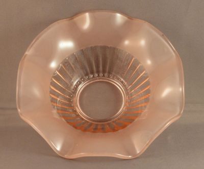 Davidson 1910 suite bowl
Unground base rim
Keywords: pressed;table;sold;dessert