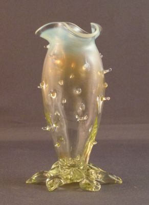 Thorn vase, bulbous
British
Keywords: blown;british;vase