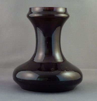 Purple Tye-shape hyacinth vase
Ground rim
Keywords: vase;hyacinth