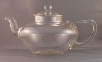 Jobling Pyrex handblown teapot
Hand blown with pressed lid
Keywords: table;sold;british;kitchenware