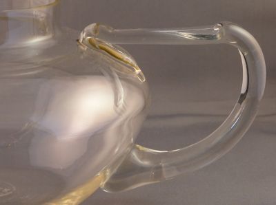 Jobling Pyrex handblown teapot
Applied handle
Keywords: kitchenware;blown;table;sold