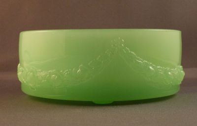 Reich rose swag 8789 powder bowl
Lid missing
Keywords: pressed;czech;bathbed