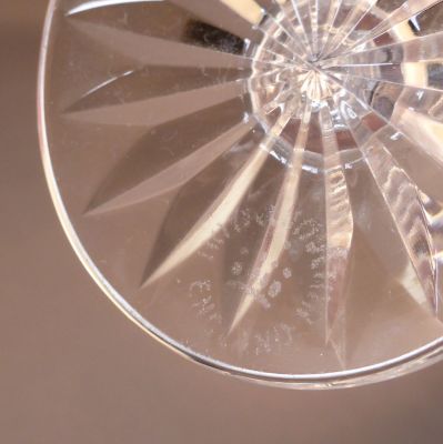 Royal Doulton double airtwist bud vase
1970s mark
Keywords: cut;vase;sold