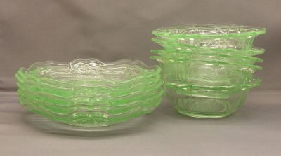 Pale green uranium scroll, dishes and underplates
Keywords: pressed;table