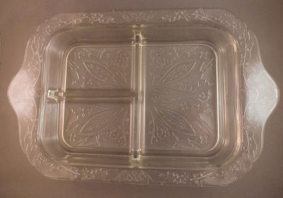 Sherdley Glass three-part serving dish
Other variants seen
Keywords: pressed;table;sold